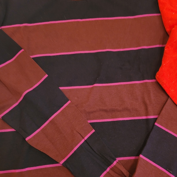 Old Navy Red and Striped Long Sleeve Tees Sz XL 14-16 - Picture 2 of 9